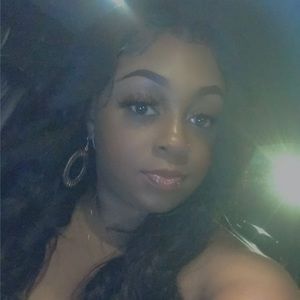 Meet your Posher, Maurissa